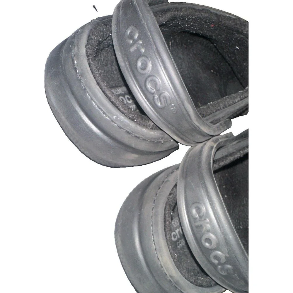 CROCS pre owned